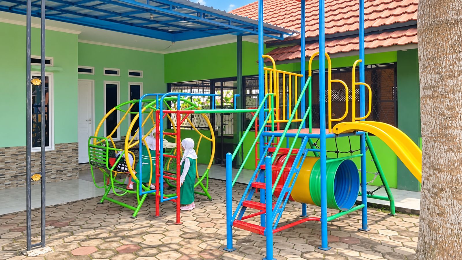 Area bermain outdoor